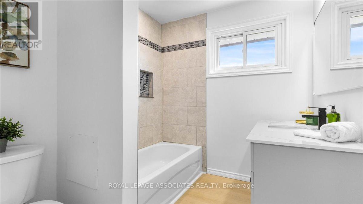 27 Janlyn Crescent, Belleville, Ontario  K8N 1L1 - Photo 25 - X12449565
