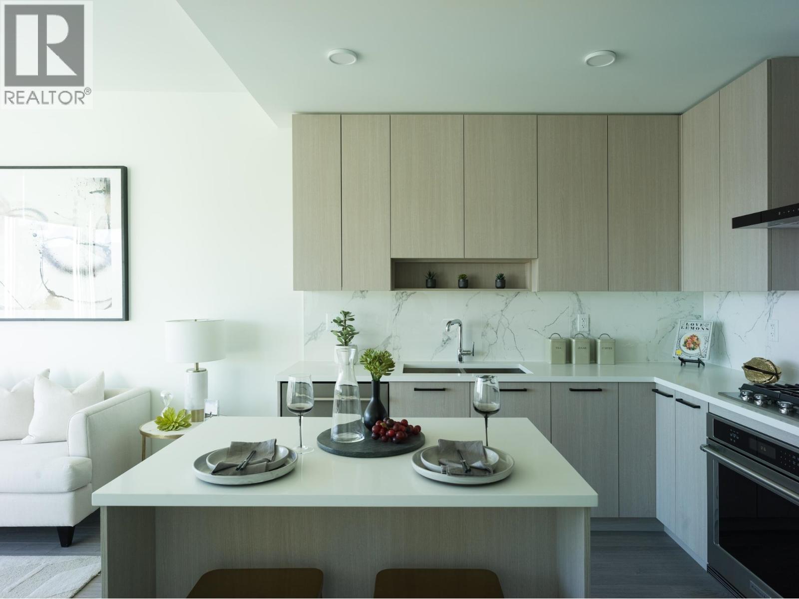 2107 555 Sydney Avenue, Coquitlam, British Columbia  V3K 0G5 - Photo 1 - R3057689