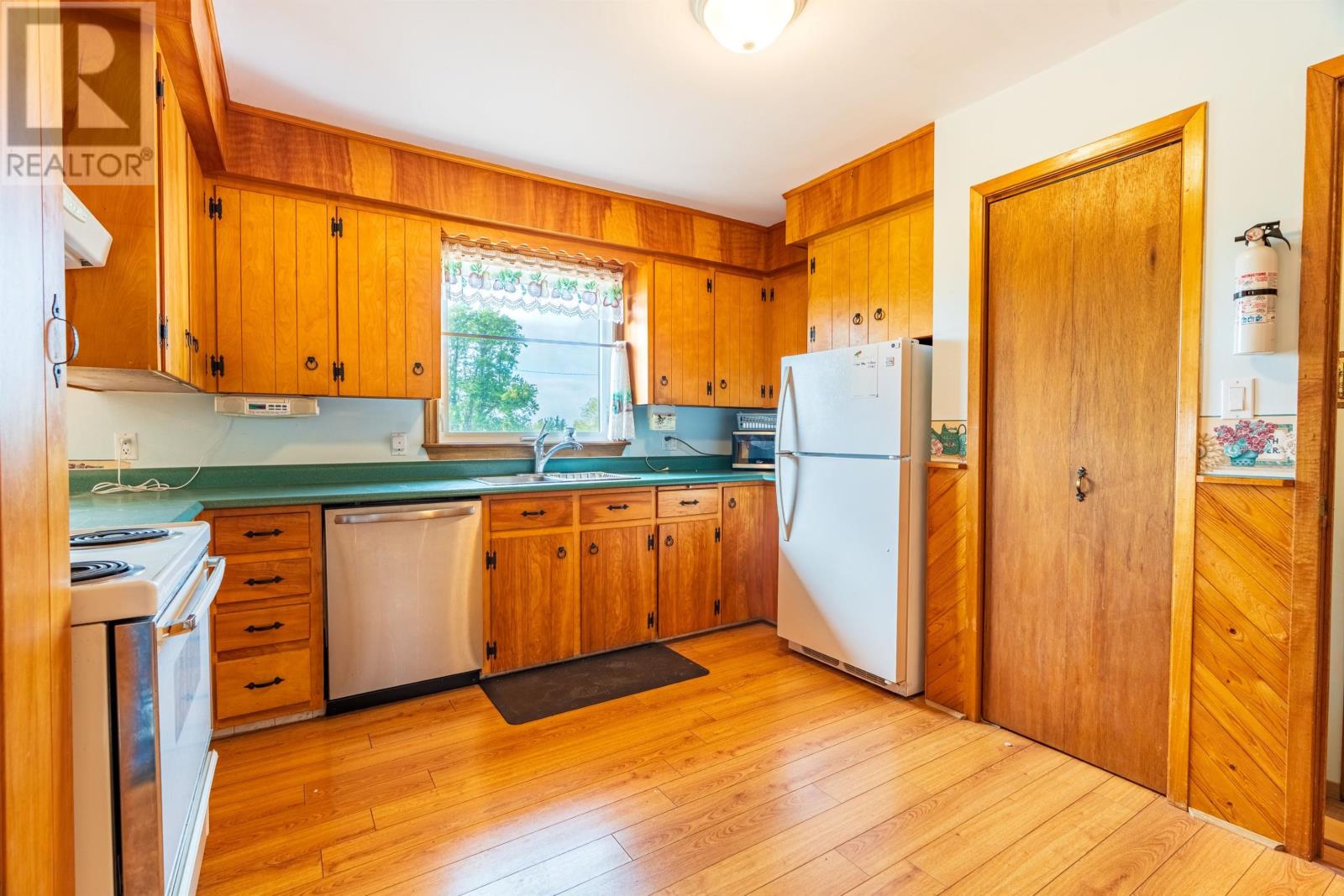 29 Mount Herbert Road, Stratford, Prince Edward Island  C1B 2S3 - Photo 5 - 202520993