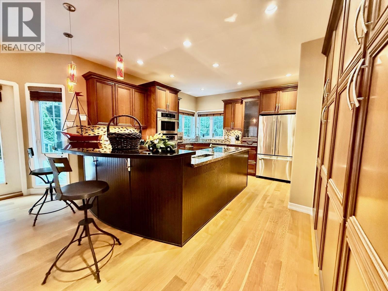 1356 Roberts Creek Road, Roberts Creek, British Columbia  V0N 2W1 - Photo 4 - R2952099