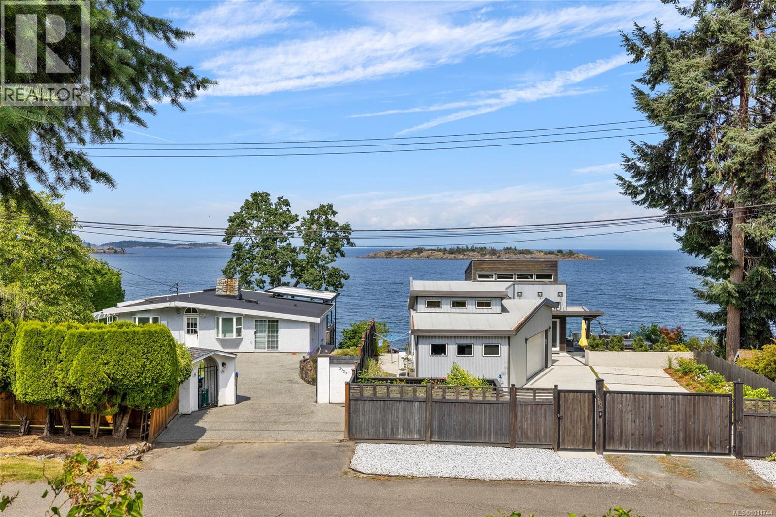 Property at 3022 Park Pl image 1