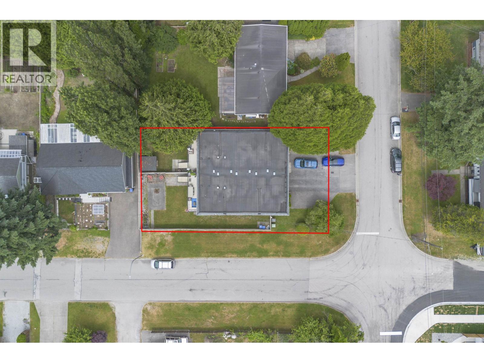 3421-3423 Edinburgh Street, Port Coquitlam, British Columbia  V3B 4K4 - Photo 3 - R3057631