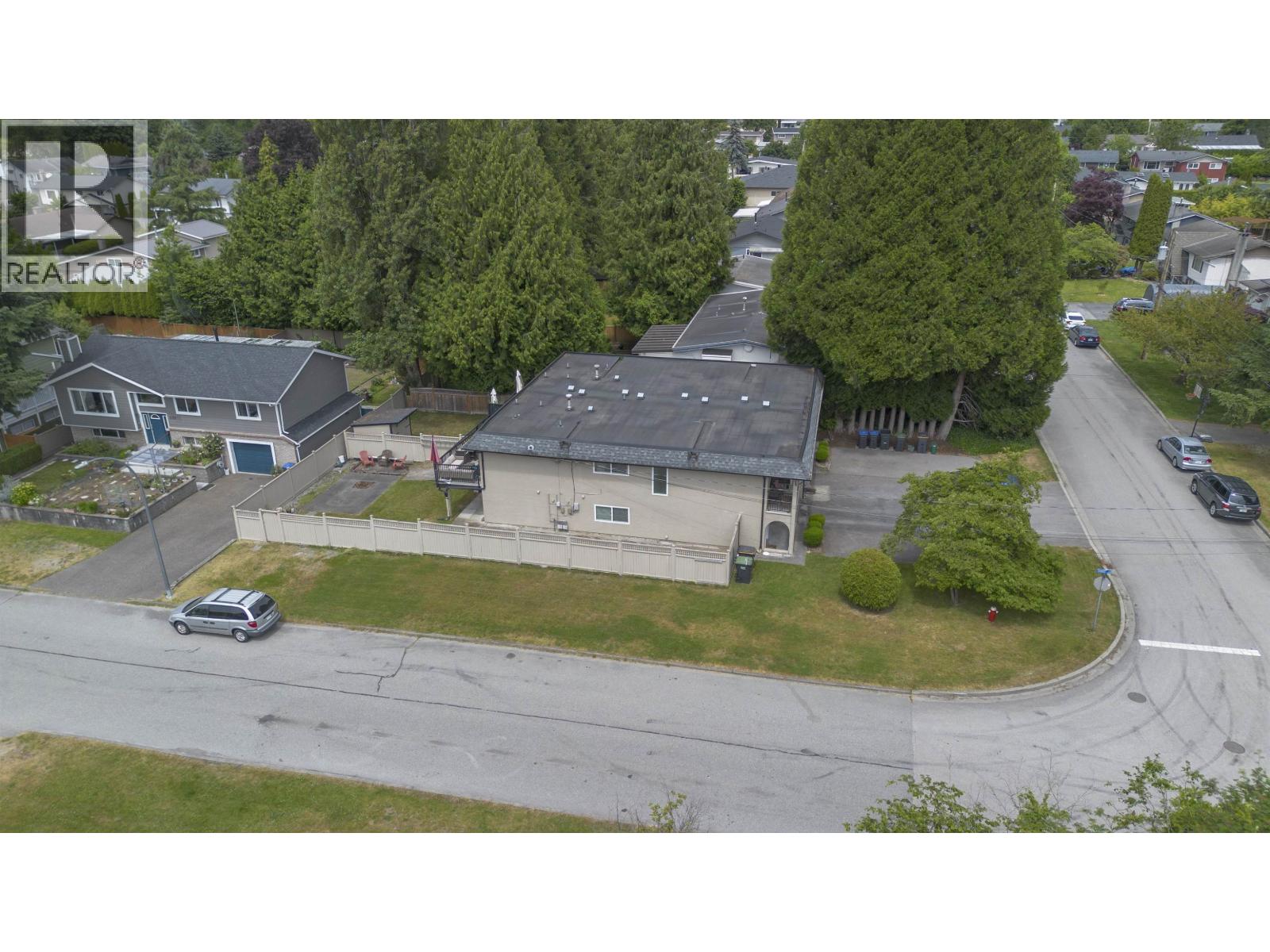 3421-3423 Edinburgh Street, Port Coquitlam, British Columbia  V3B 4K4 - Photo 34 - R3057631