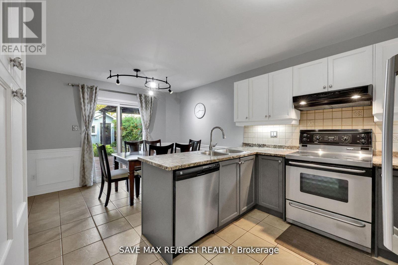 1143 Blackmaple Drive, London East, Ontario  N5Y 5V3 - Photo 11 - X12458241