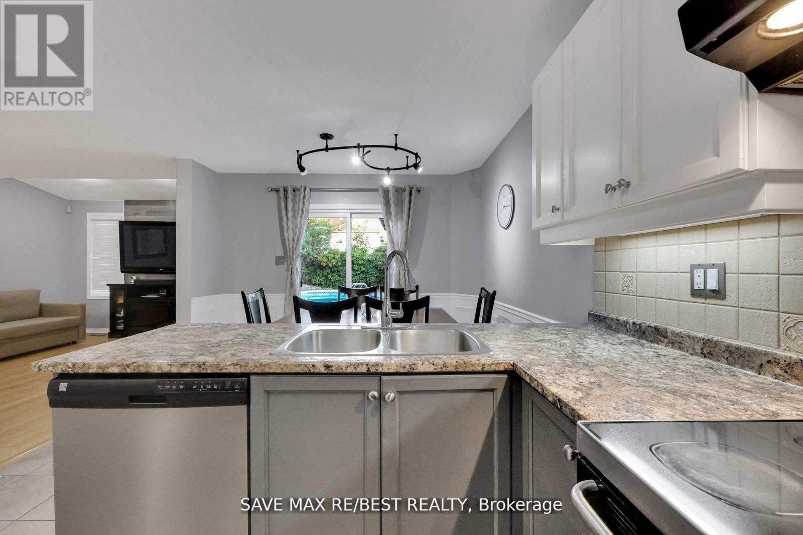 1143 Blackmaple Drive, London East, Ontario  N5Y 5V3 - Photo 13 - X12458241