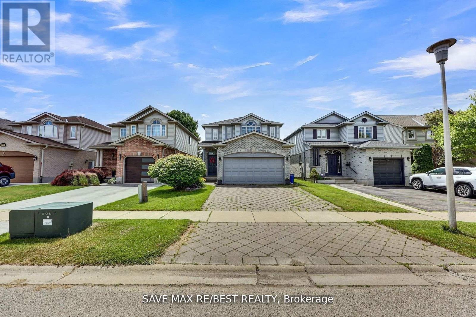 1143 Blackmaple Drive, London East, Ontario  N5Y 5V3 - Photo 4 - X12458241