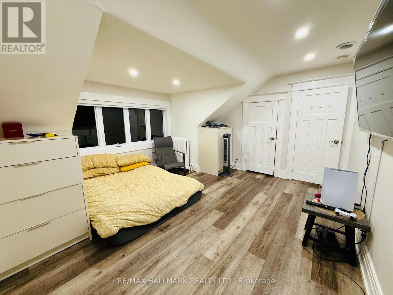 3rd Fl - 193 Heath Street W, Toronto, Ontario  M4V 1V3 - Photo 16 - C12458302