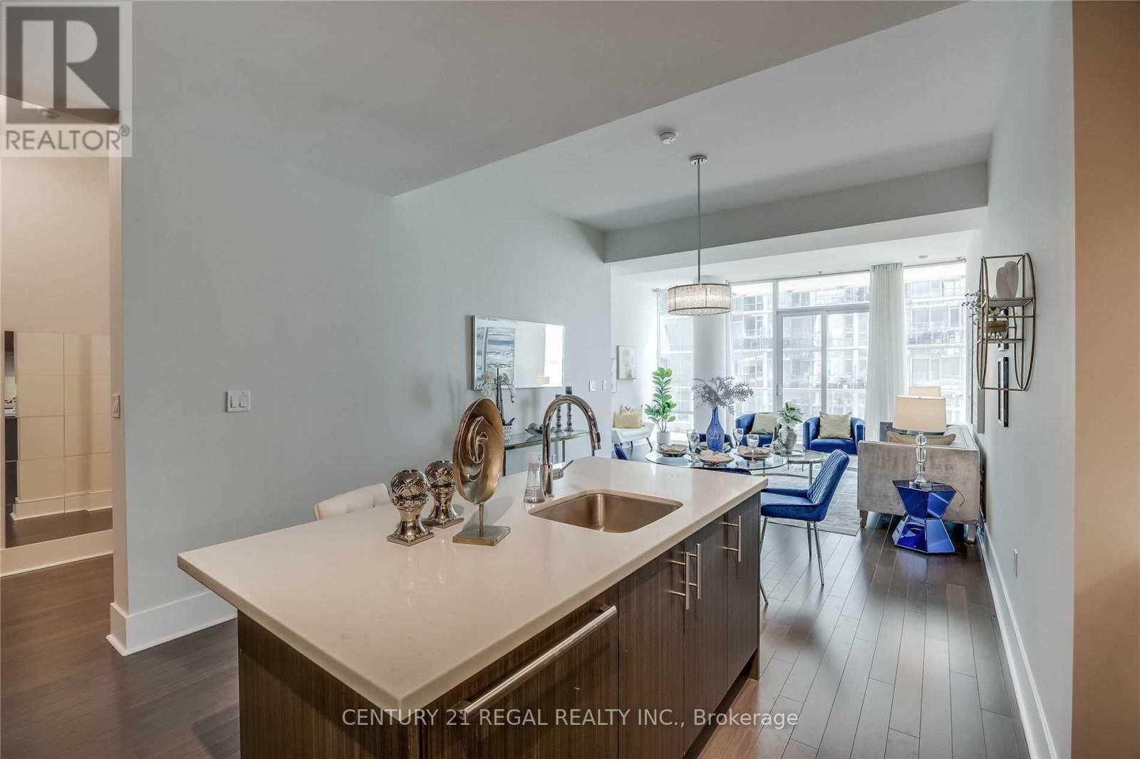 29 Queens Quay E, Toronto, Ontario  M5E 0A4 - Photo 10 - C12458308