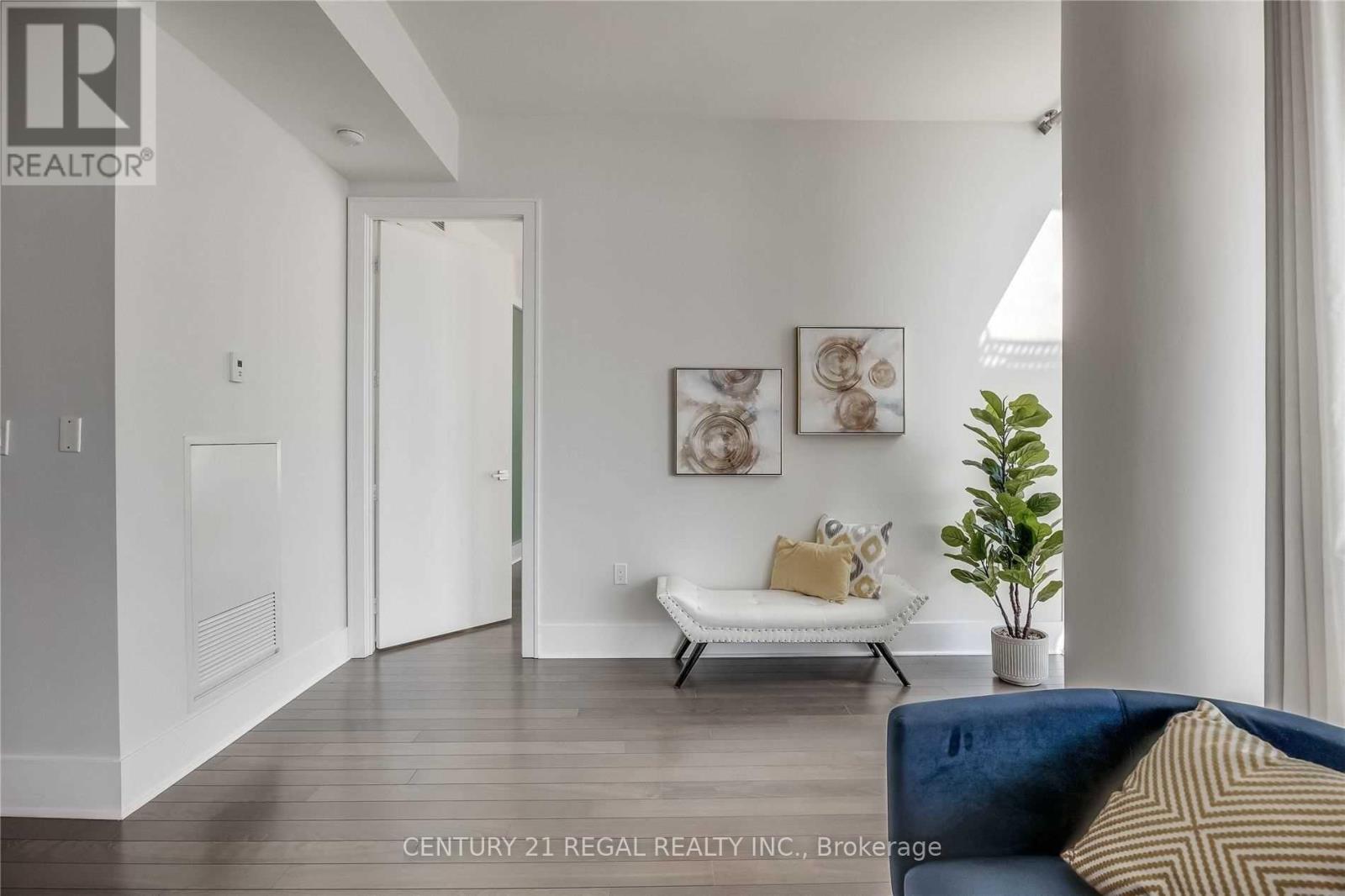 29 Queens Quay E, Toronto, Ontario  M5E 0A4 - Photo 14 - C12458308
