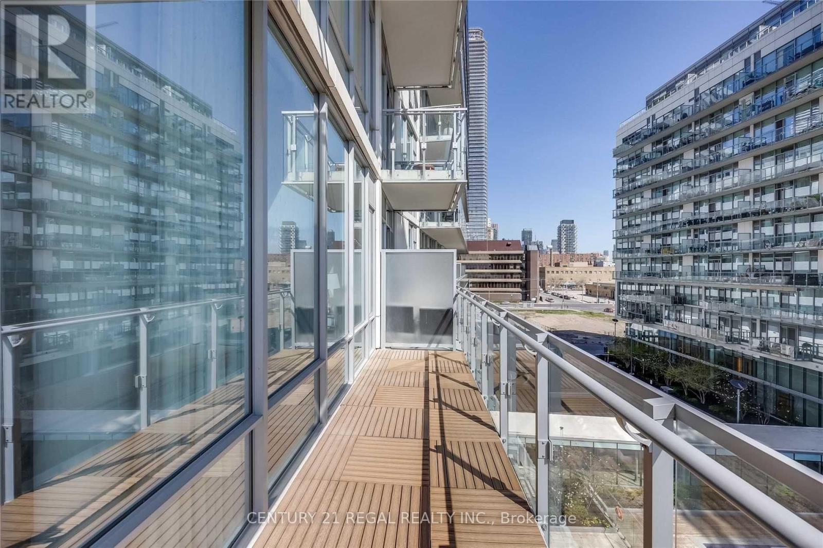 29 Queens Quay E, Toronto, Ontario  M5E 0A4 - Photo 25 - C12458308