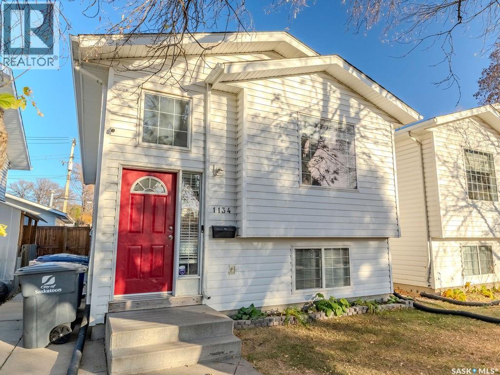 1134 J AVENUE N, Saskatoon, Saskatchewan