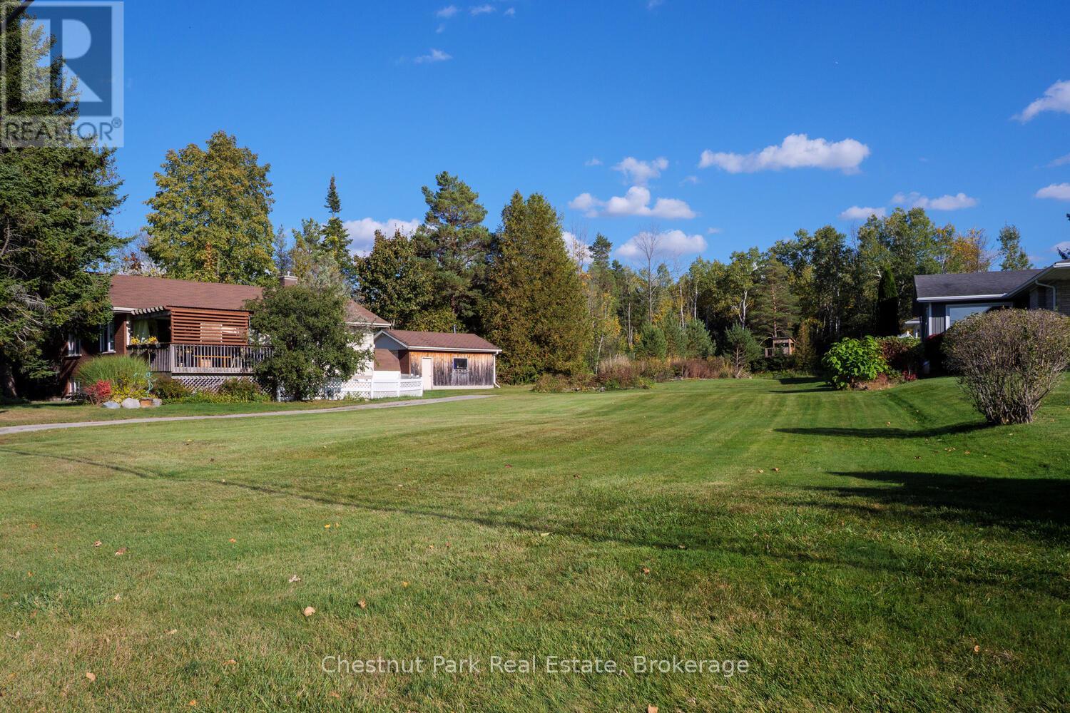 3573 East Bayshore Road, Owen Sound, Ontario  N4K 5N3 - Photo 7 - X12458358