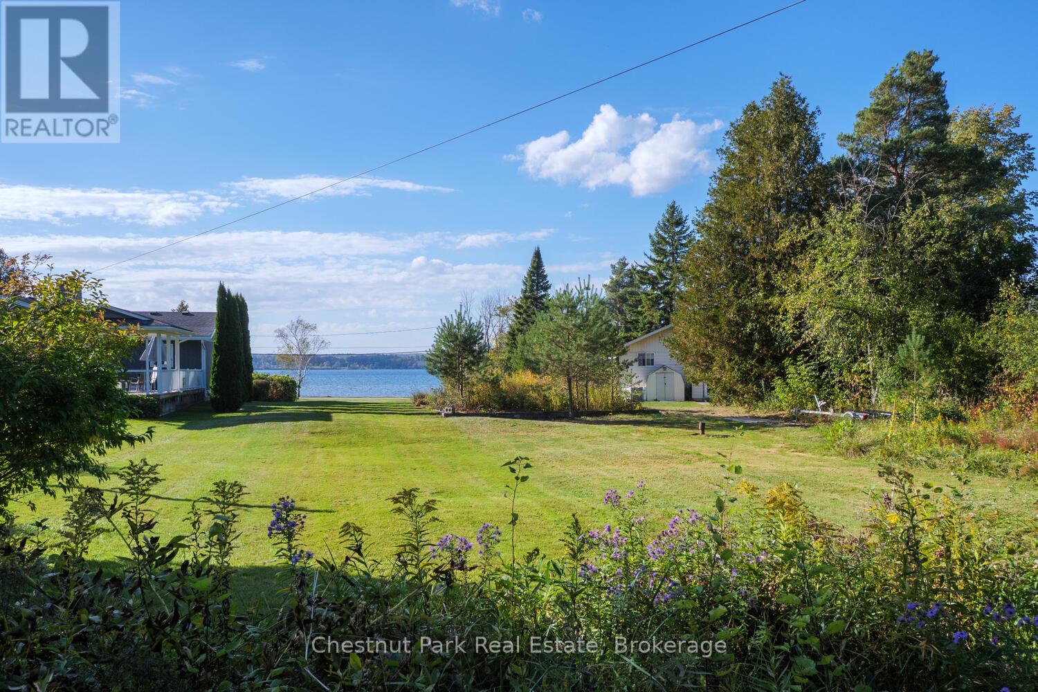 3573 East Bayshore Road, Owen Sound, Ontario  N4K 5N3 - Photo 9 - X12458358
