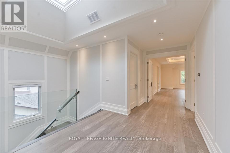 86 Glentworth Road, Toronto (Don Valley Village), Ontario  M2J 2E8 - Photo 38 - C12457783