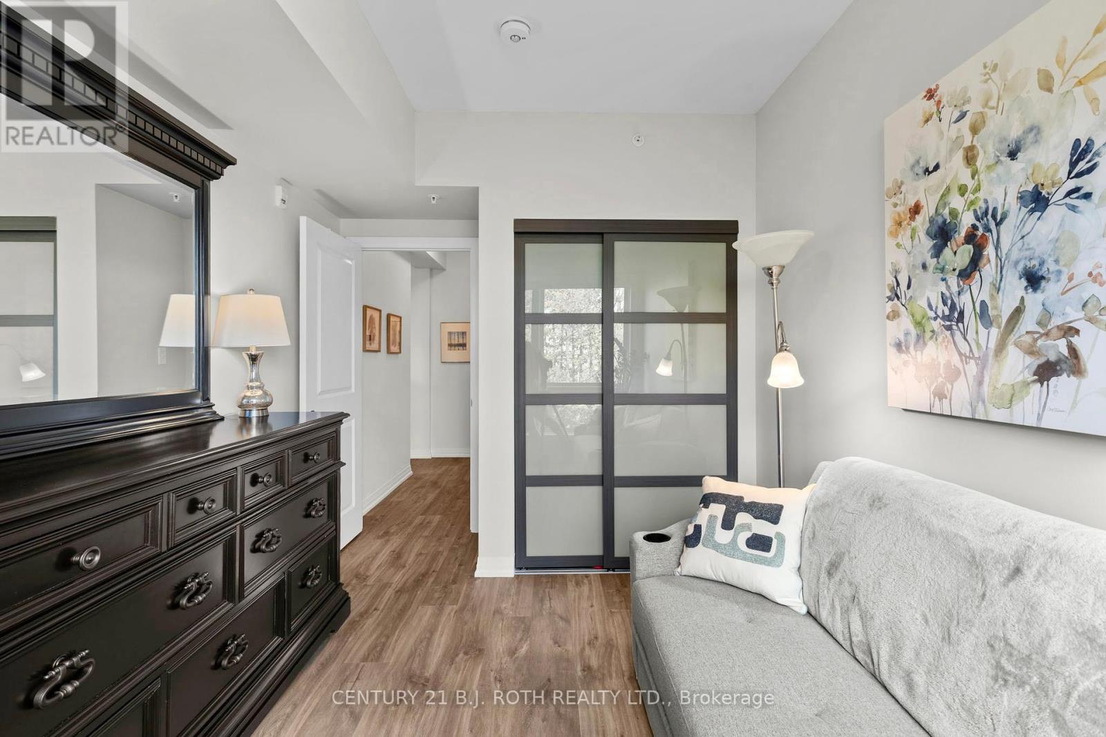 204 - 300 Essa Road, Barrie, Ontario  L9J 0B9 - Photo 16 - S12450070
