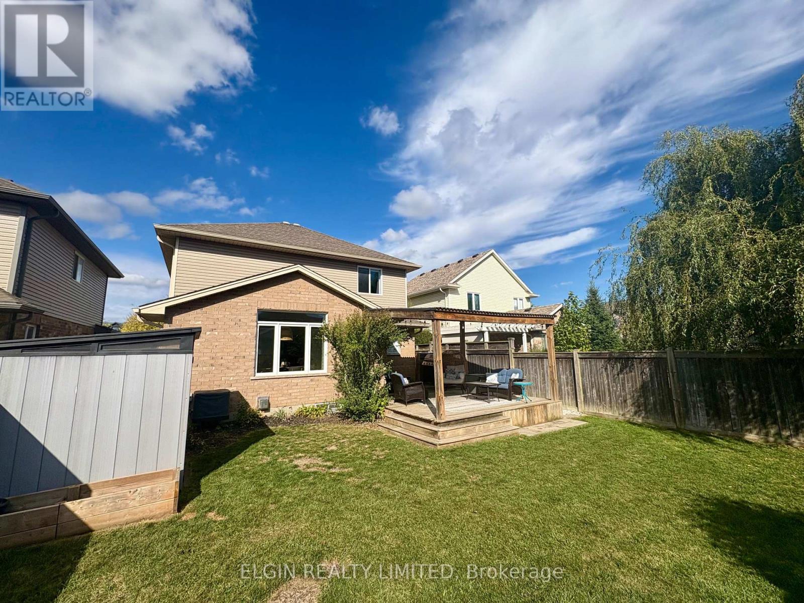 10 Ambleside Drive, St. Thomas, Ontario  N5P 0A9 - Photo 26 - X12458331