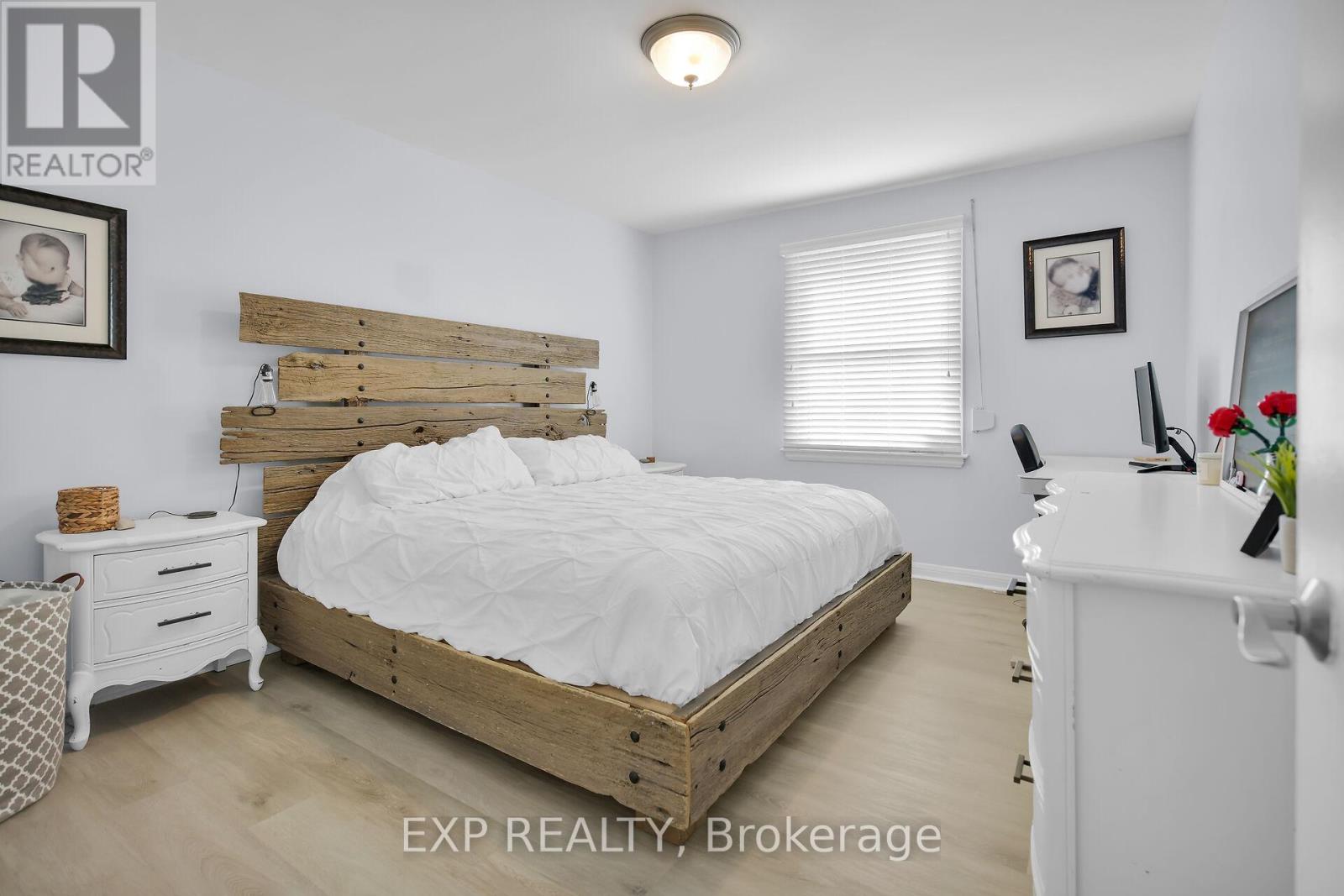 61 Larkspur Crescent, London North, Ontario  N6H 3R1 - Photo 13 - X12458347