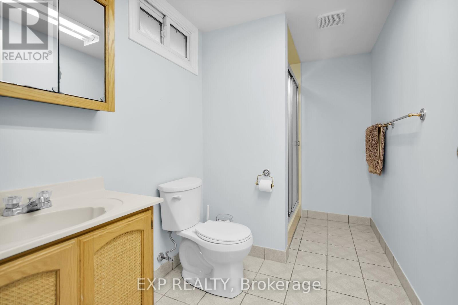 61 Larkspur Crescent, London North, Ontario  N6H 3R1 - Photo 21 - X12458347