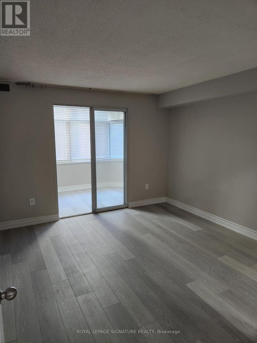 300 Webb Drive, Mississauga, Ontario  L5B 3W3 - Photo 13 - W12458260