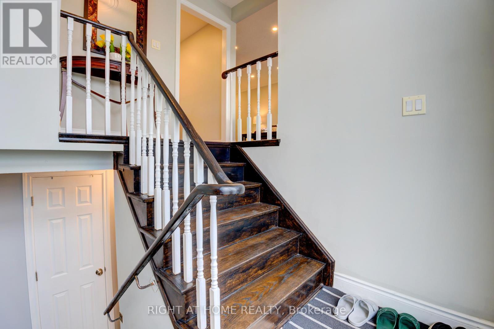 208 Meadows Boulevard, Mississauga, Ontario  L4Z 1J9 - Photo 17 - W12458290