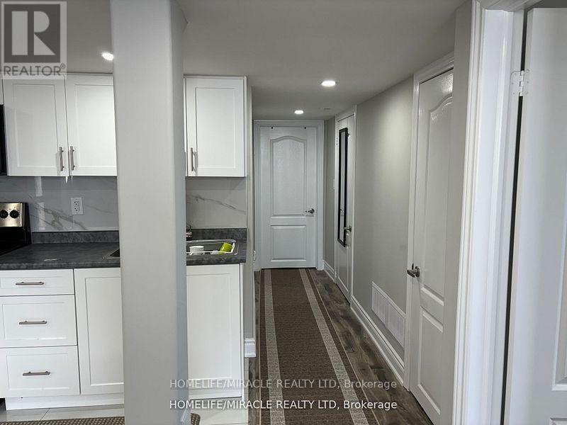 Bsmt - 8 Robert Parkinson Drive, Brampton, Ontario  L7A 0Y3 - Photo 12 - W12458300