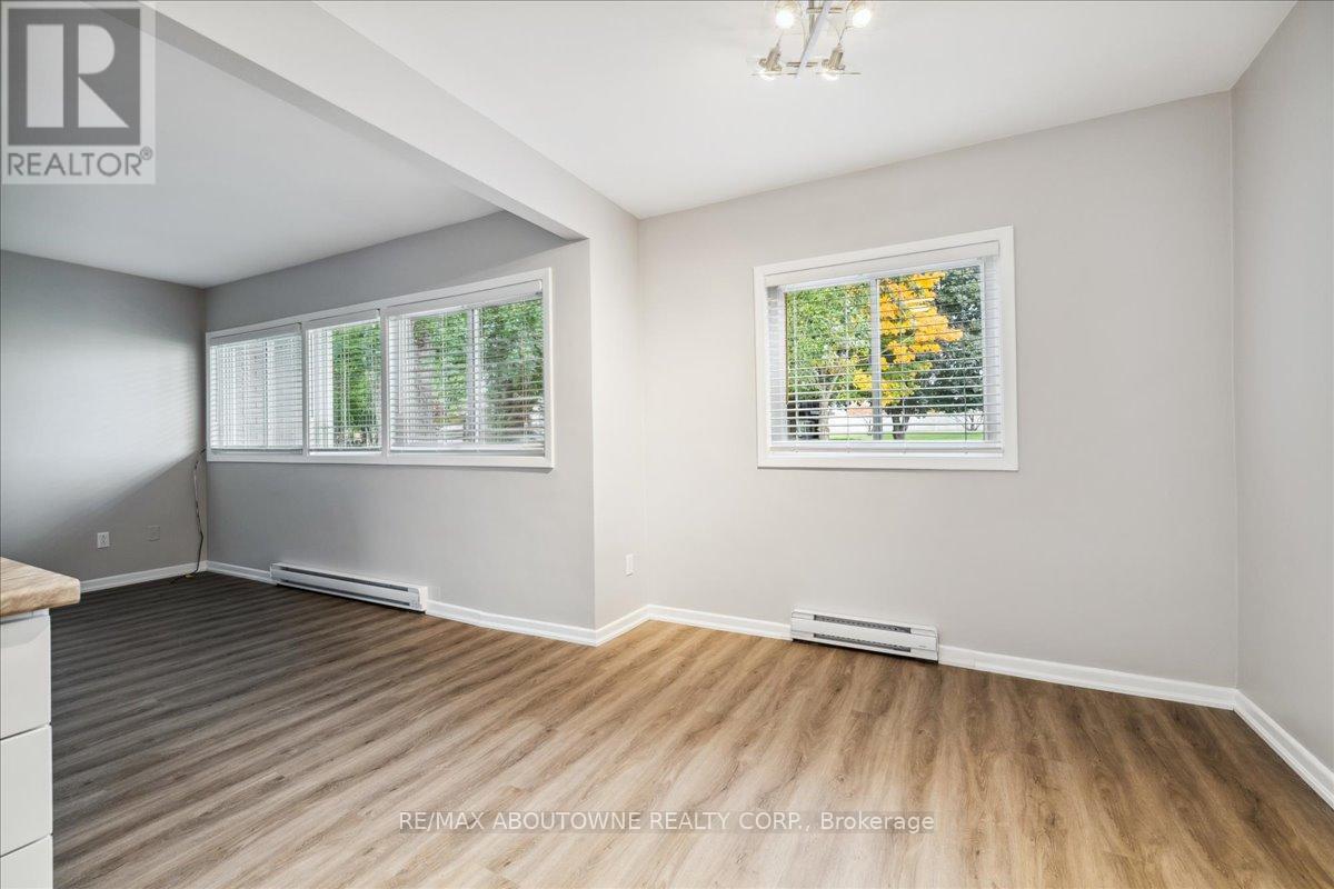1 - 2350 Queensway Drive, Burlington, Ontario  L7R 3T3 - Photo 20 - W12458306