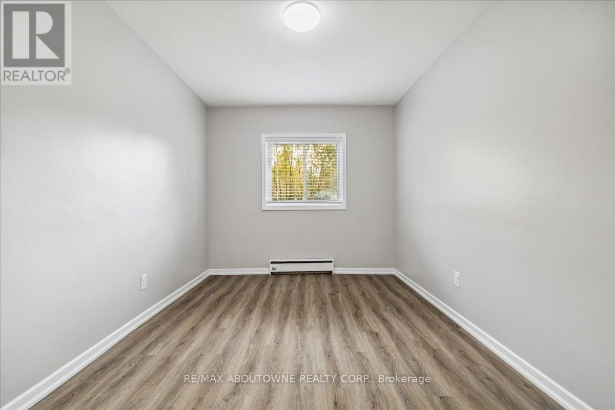 1 - 2350 Queensway Drive, Burlington, Ontario  L7R 3T3 - Photo 27 - W12458306