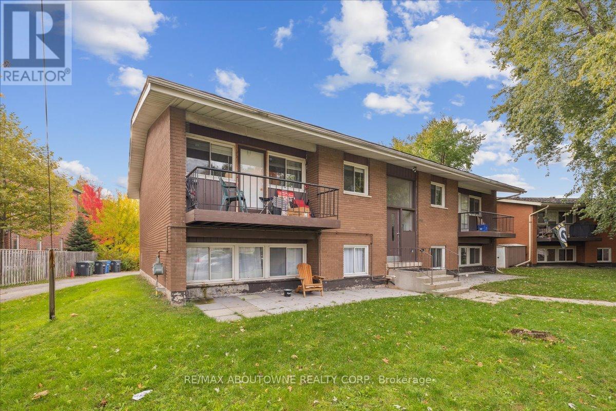 1 - 2350 Queensway Drive, Burlington, Ontario  L7R 3T3 - Photo 4 - W12458306