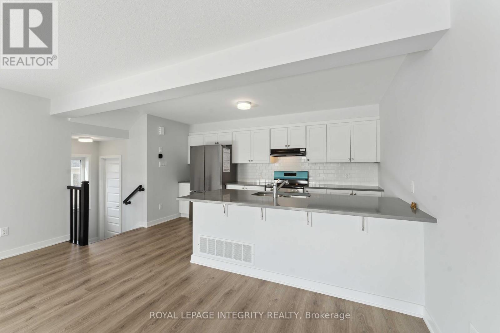 571 Woven Pvt Private, Ottawa, Ontario  K2S 3B2 - Photo 11 - X12458342