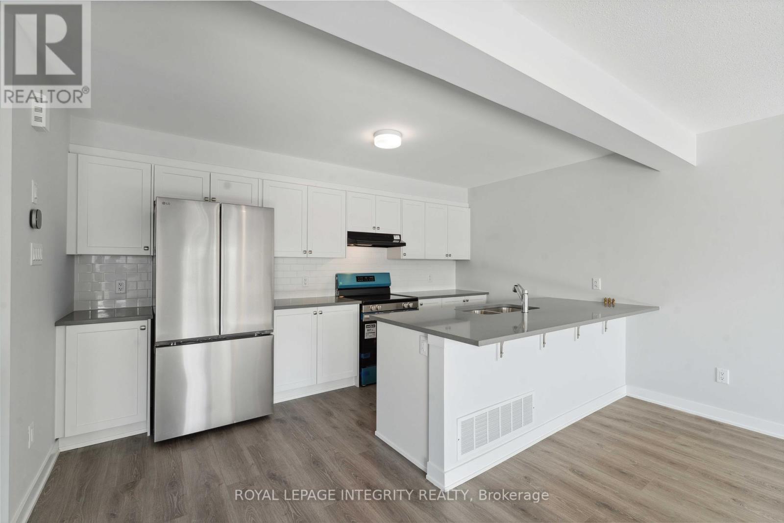 571 Woven Pvt Private, Ottawa, Ontario  K2S 3B2 - Photo 13 - X12458342