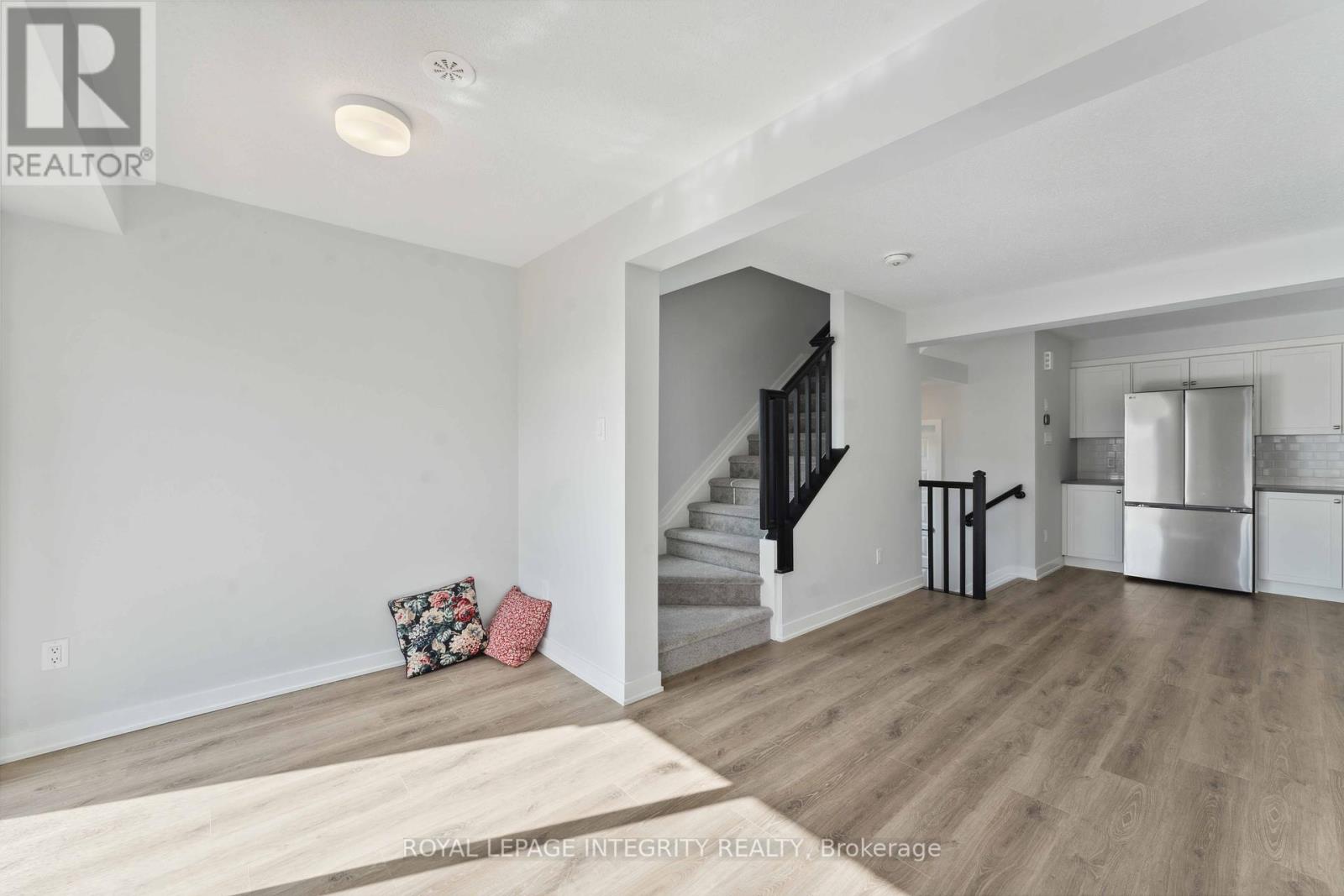 571 Woven Pvt Private, Ottawa, Ontario  K2S 3B2 - Photo 16 - X12458342