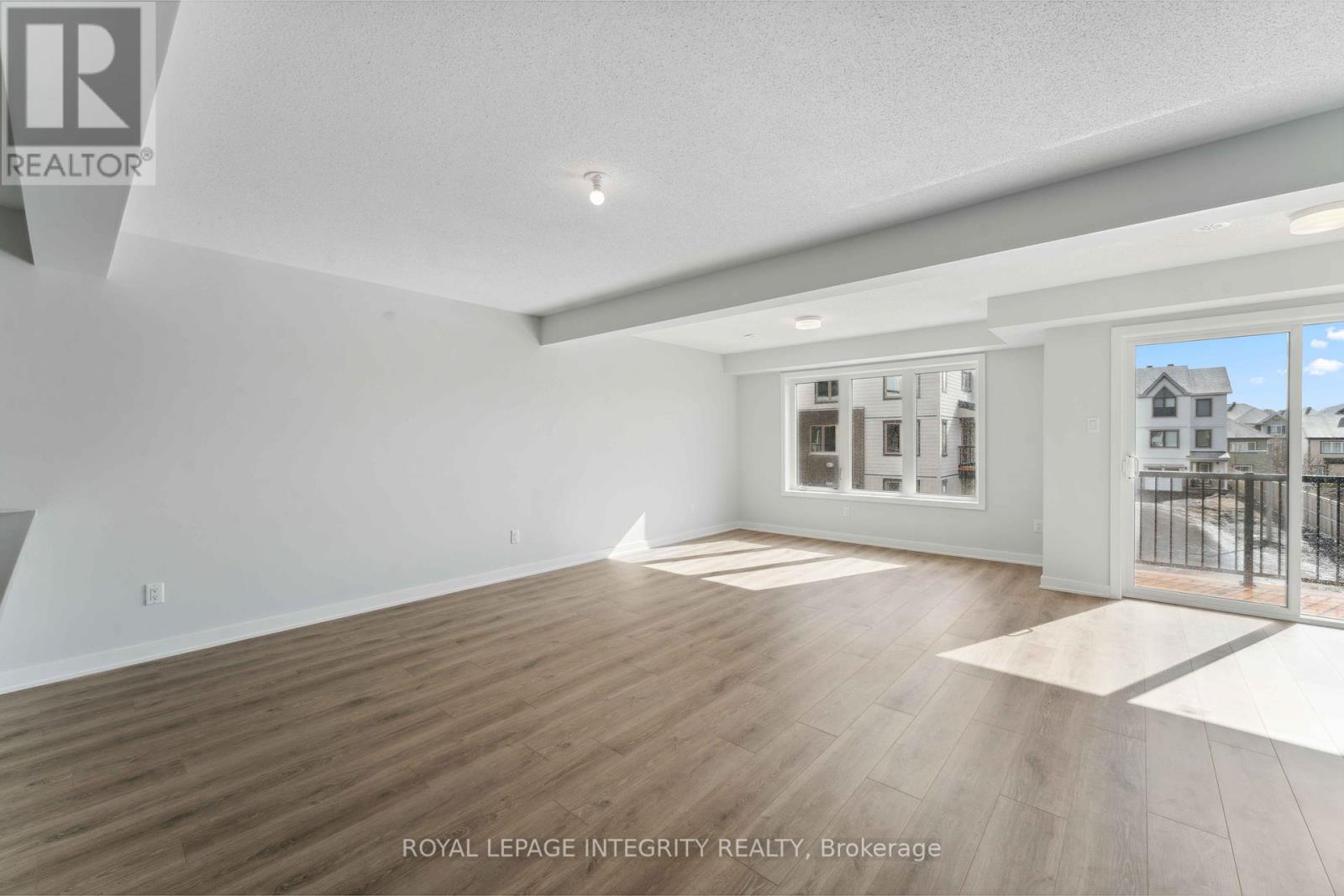 571 Woven Pvt Private, Ottawa, Ontario  K2S 3B2 - Photo 6 - X12458342