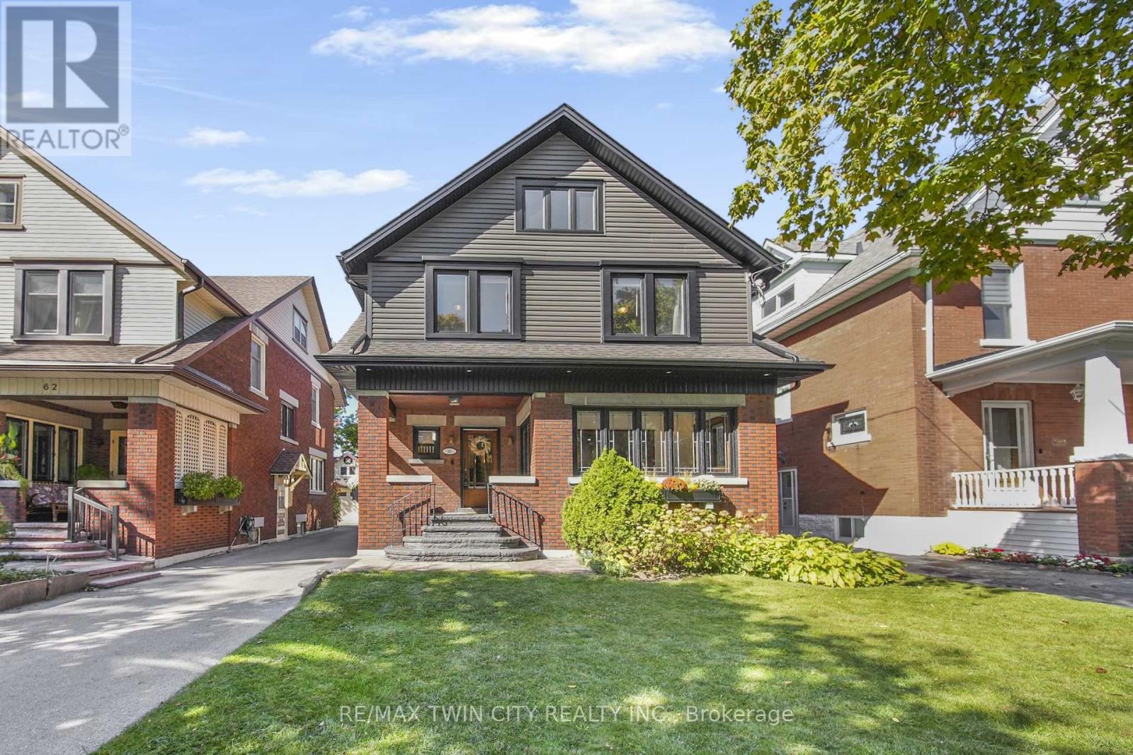60 HEINS AVENUE, Kitchener, Ontario