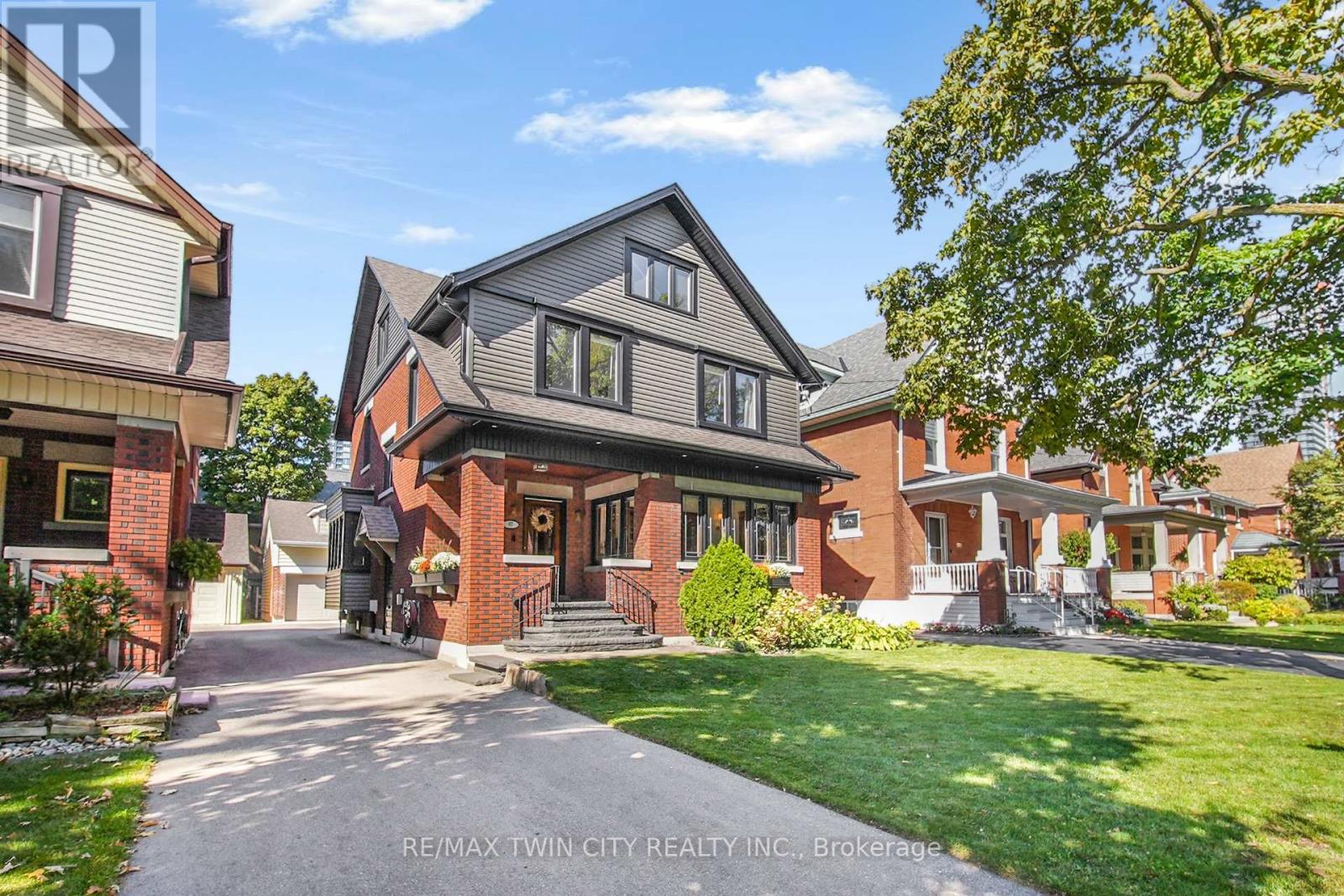 60 Heins Avenue, Kitchener, Ontario  N2G 1Z8 - Photo 2 - X12458301