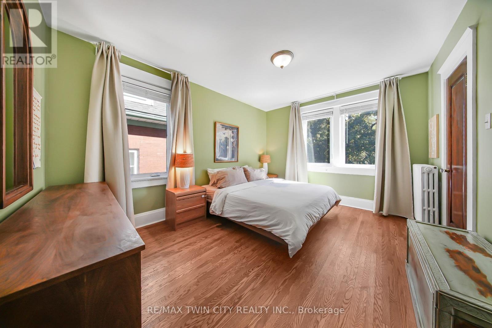 60 Heins Avenue, Kitchener, Ontario  N2G 1Z8 - Photo 21 - X12458301