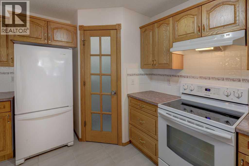 63 Coral Springs Grove Ne, Calgary, Alberta  T3J 3T7 - Photo 11 - A2263860