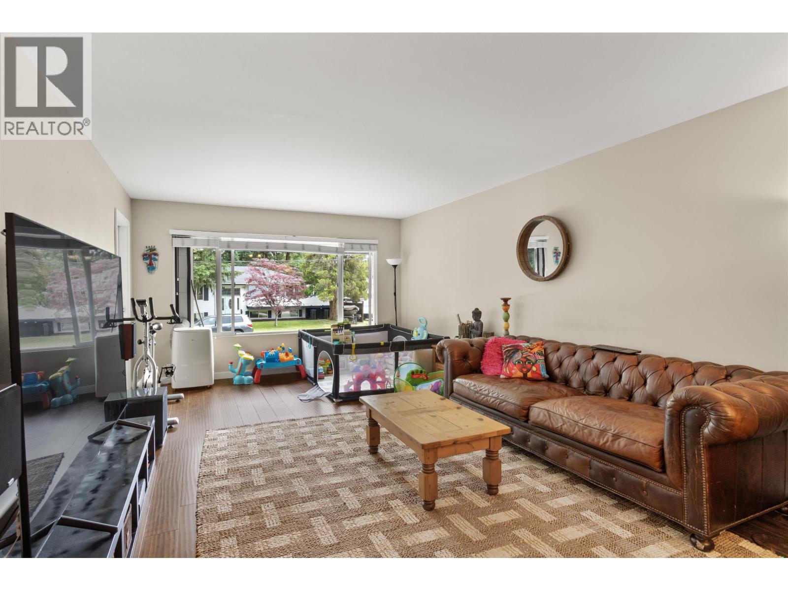 3421 EDINBURGH STREET, port coquitlam, British Columbia