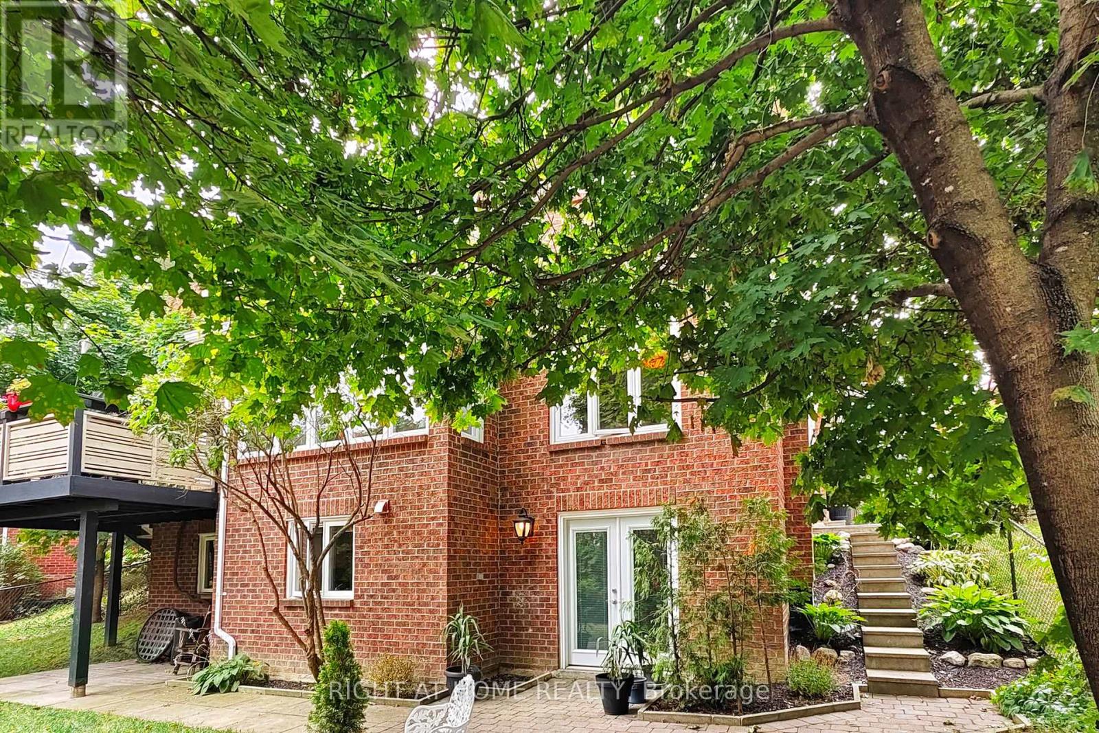 4 Peggy Anne Cove, Brampton, Ontario  L6S 5E4 - Photo 40 - W12412205