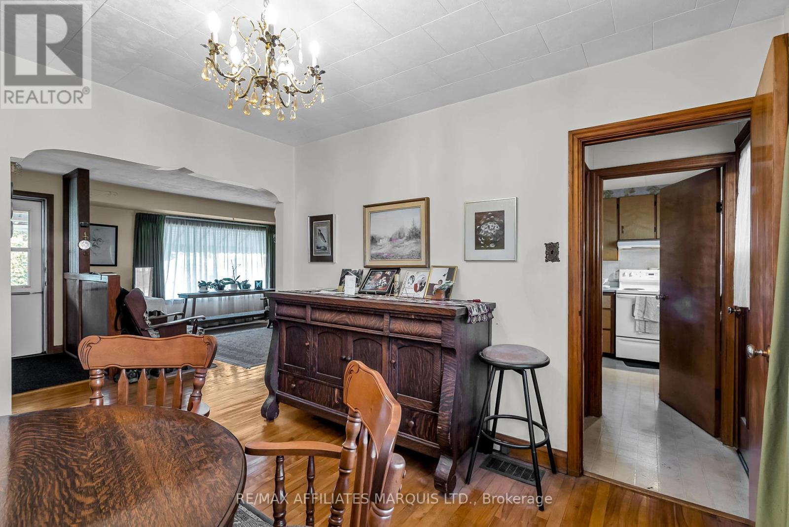 1301 Gallinger Avenue, Cornwall, Ontario  K6J 4T4 - Photo 10 - X12458332