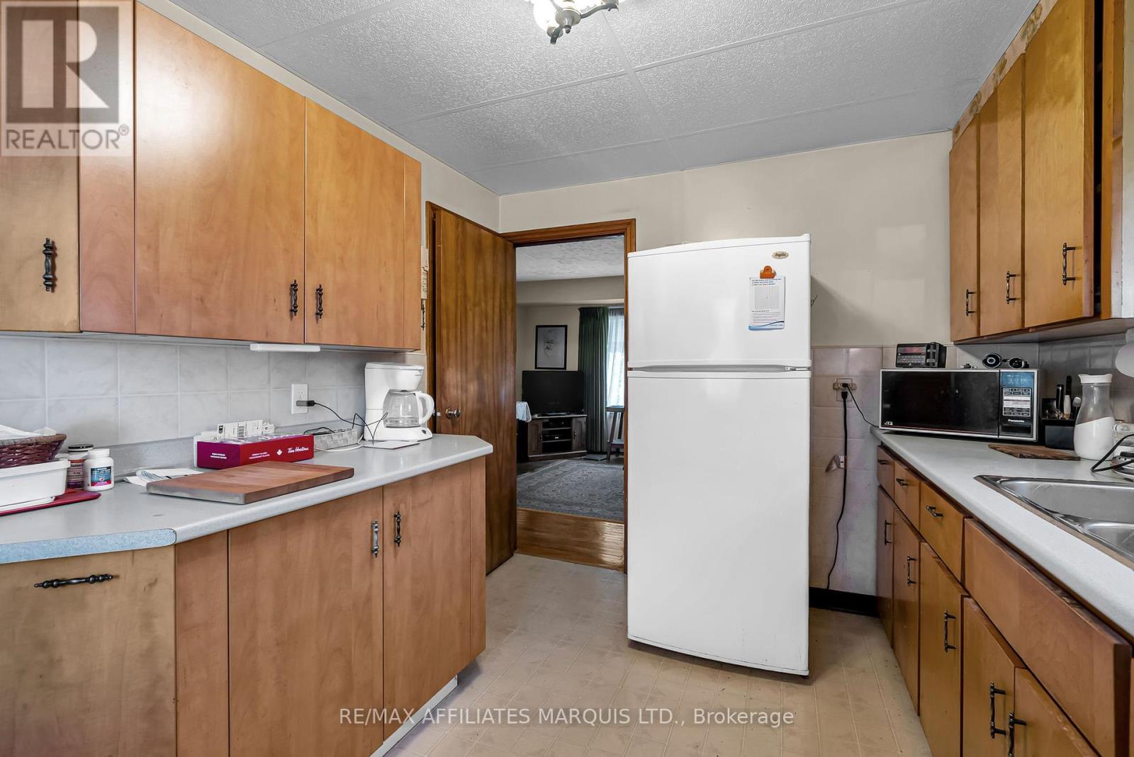 1301 Gallinger Avenue, Cornwall, Ontario  K6J 4T4 - Photo 13 - X12458332