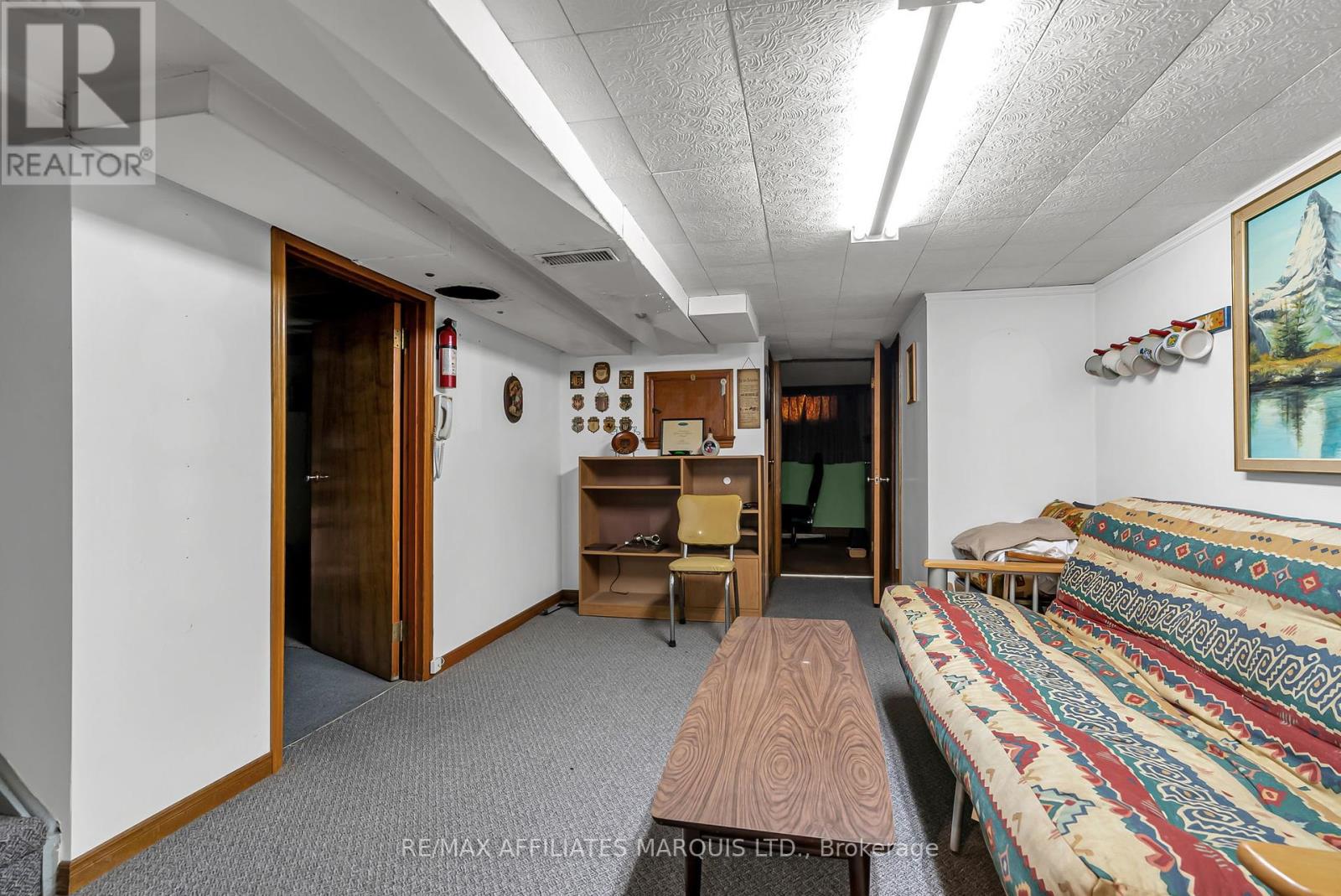 1301 Gallinger Avenue, Cornwall, Ontario  K6J 4T4 - Photo 19 - X12458332