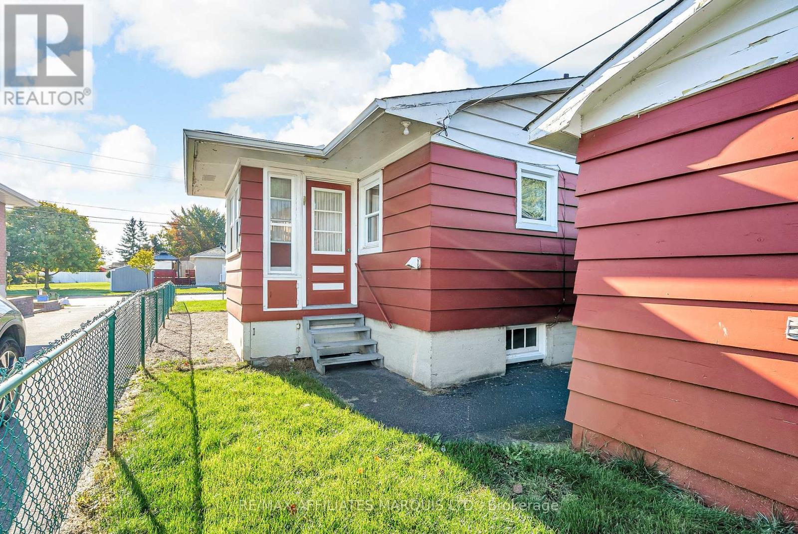 1301 Gallinger Avenue, Cornwall, Ontario  K6J 4T4 - Photo 35 - X12458332