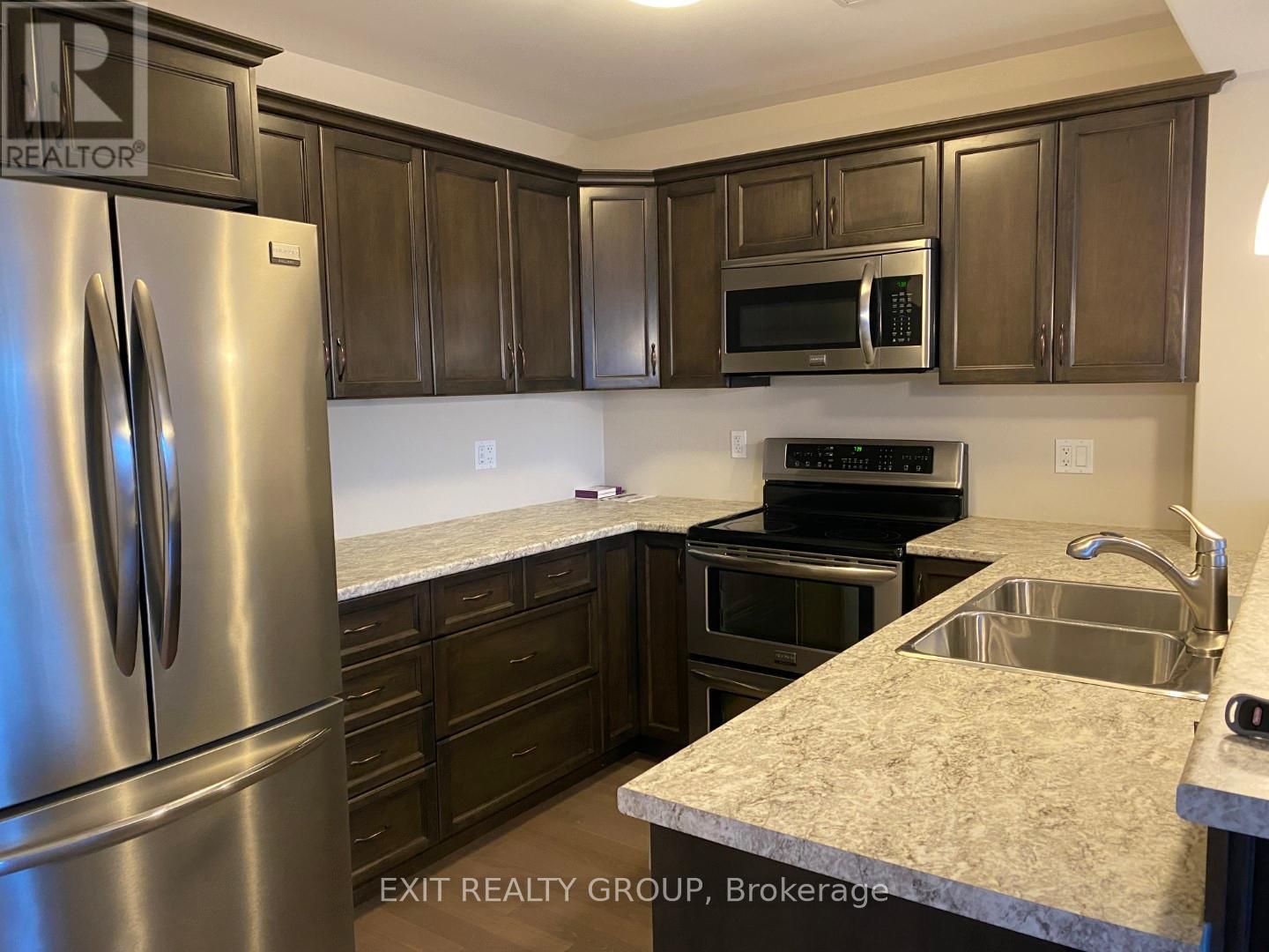 81 Mountain Ash Drive, Belleville, Ontario  K8N 0E3 - Photo 4 - X12321583