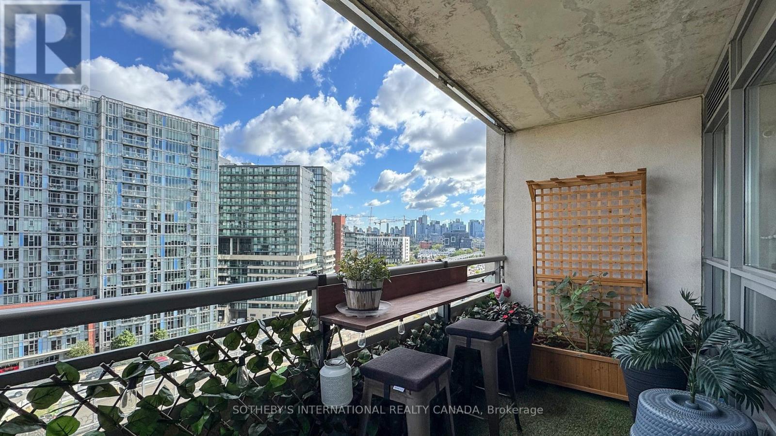 1123 - 38 Joe Shuster Way, Toronto, Ontario  M6K 0A5 - Photo 17 - C12458327