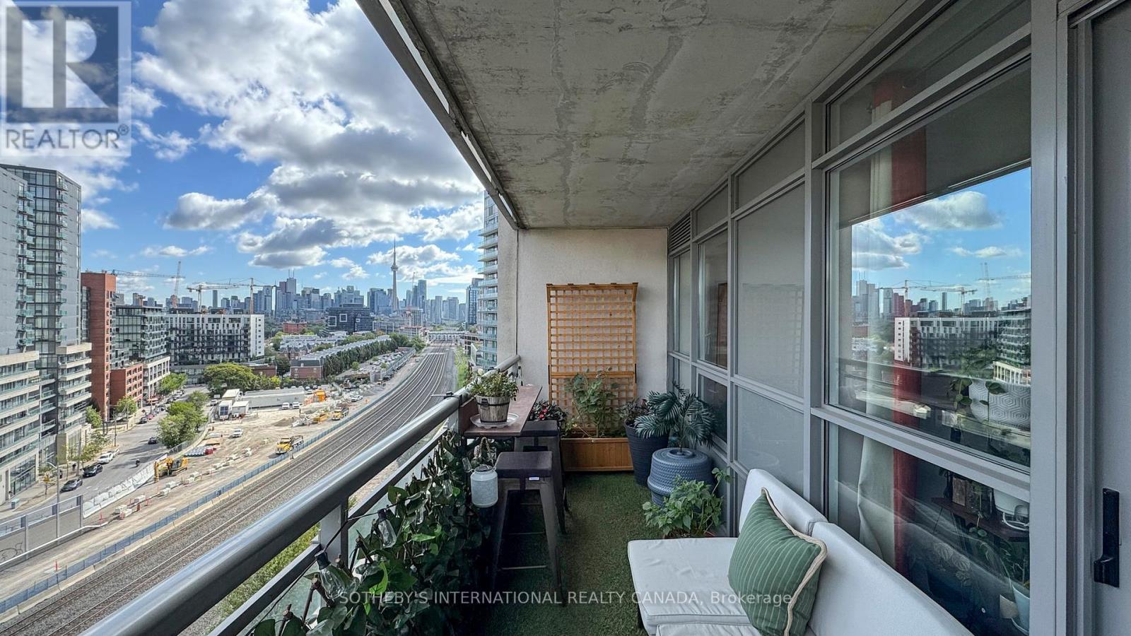 1123 - 38 Joe Shuster Way, Toronto, Ontario  M6K 0A5 - Photo 18 - C12458327