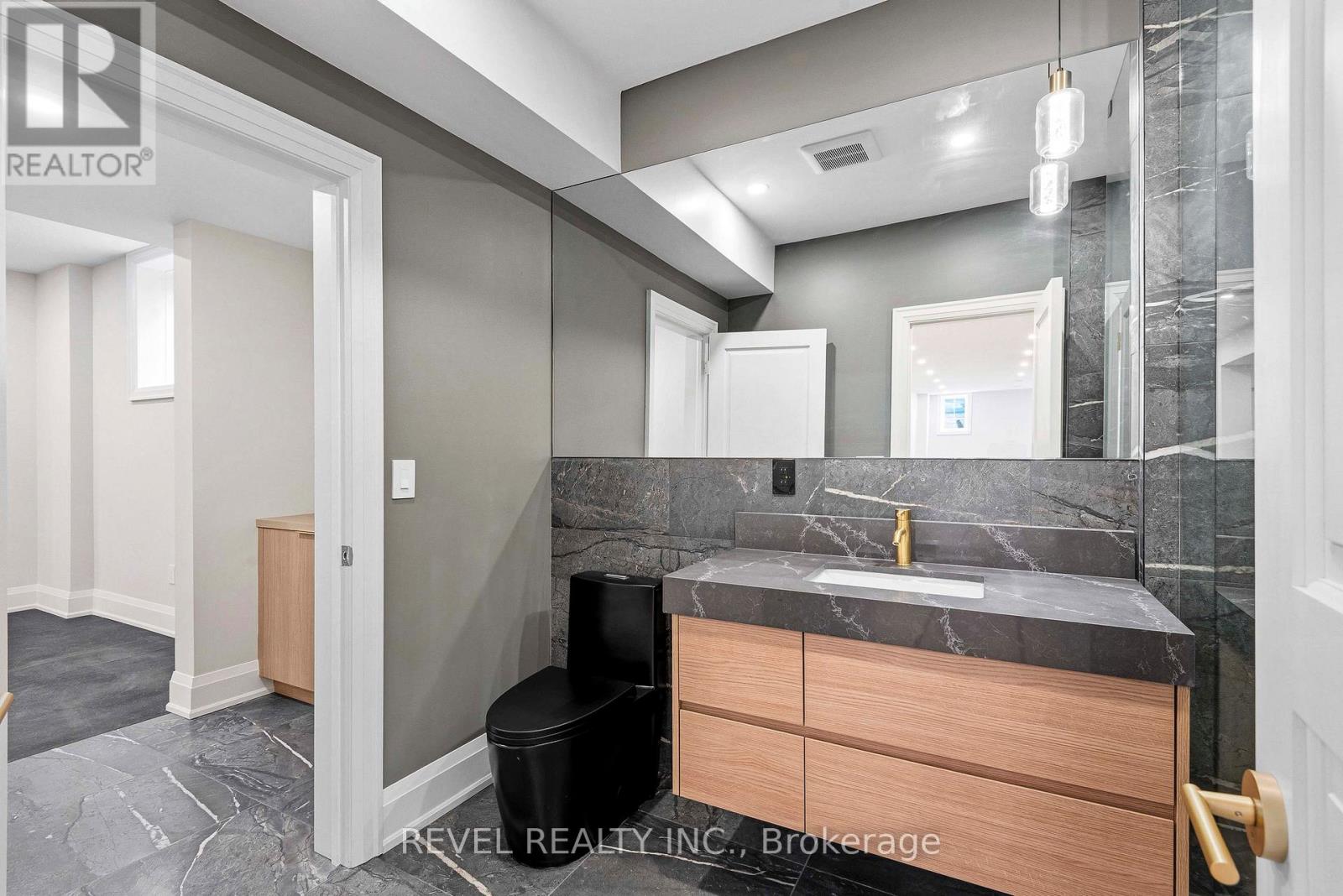 53 North Street, Whitby, Ontario  L1M 1C2 - Photo 42 - E12458325