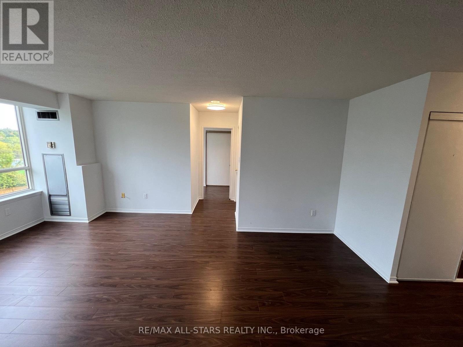 611 - 5 Greystone Walk Drive, Toronto, Ontario  M1K 5J5 - Photo 2 - E12458335