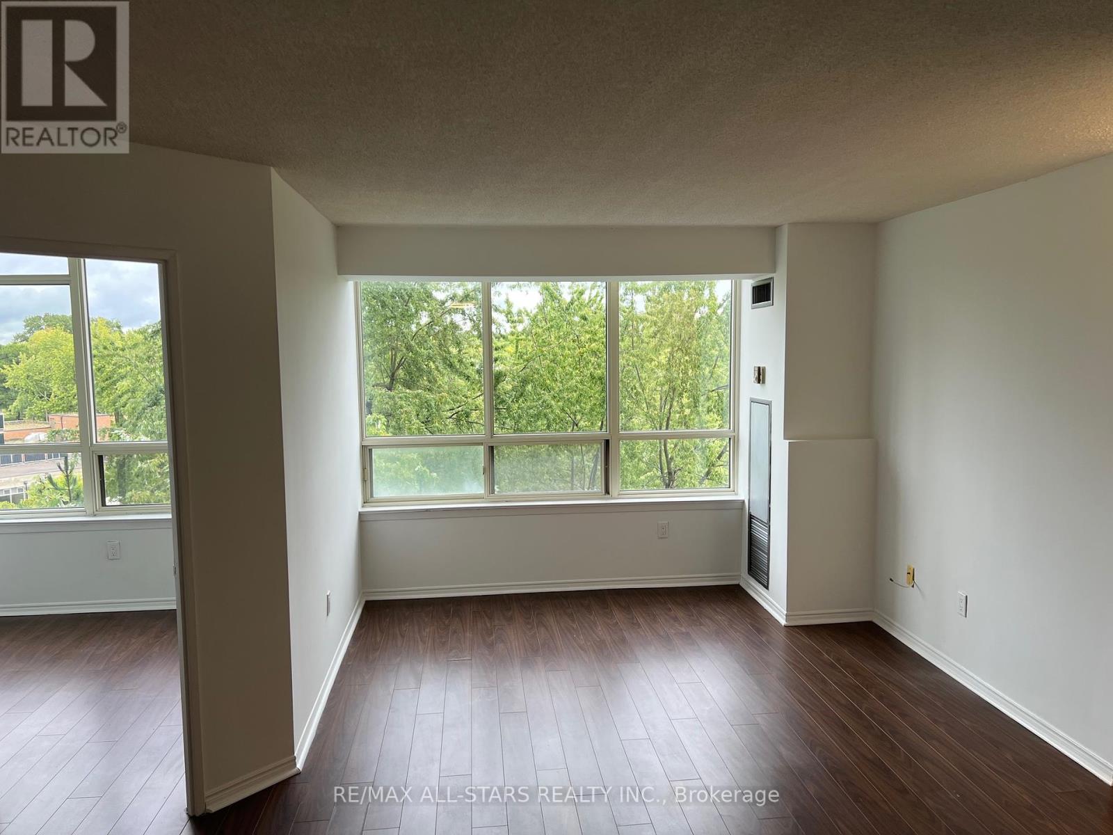 611 - 5 Greystone Walk Drive, Toronto, Ontario  M1K 5J5 - Photo 3 - E12458335