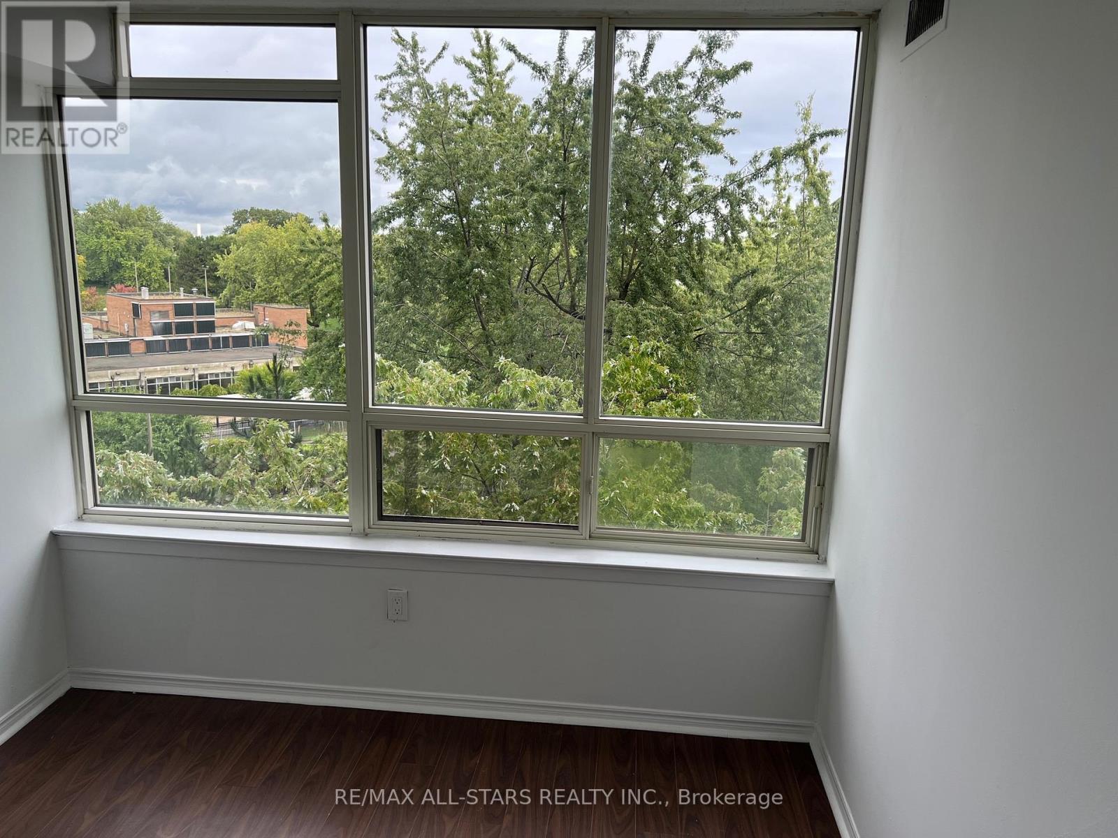 611 - 5 Greystone Walk Drive, Toronto, Ontario  M1K 5J5 - Photo 7 - E12458335