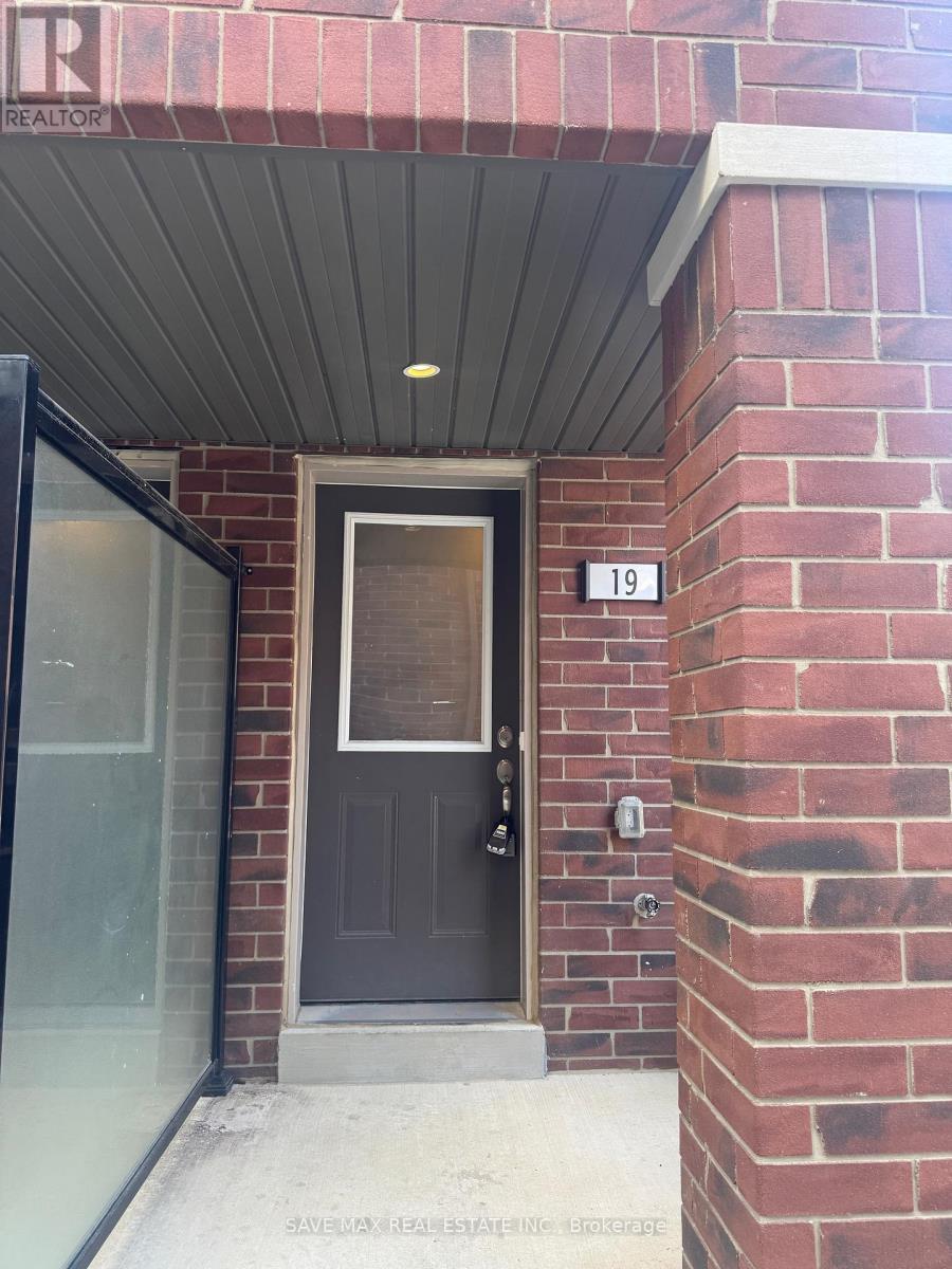 19 PETLEY STREET, Clarington, Ontario